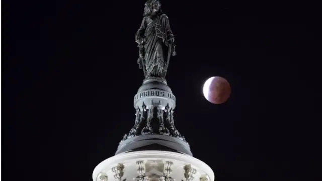 gerhana bulan sebagian