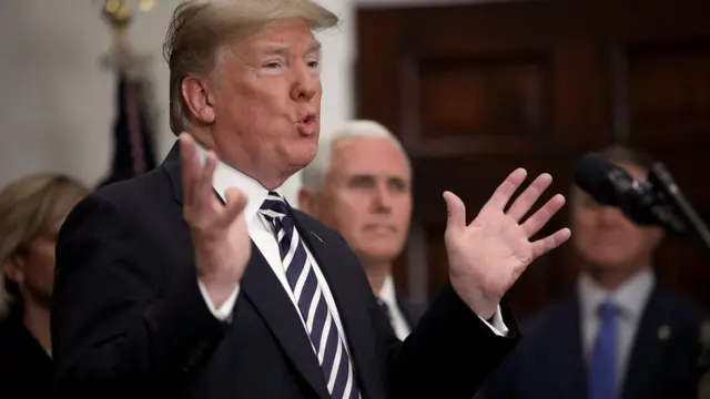 डोनल्ड ट्रंप