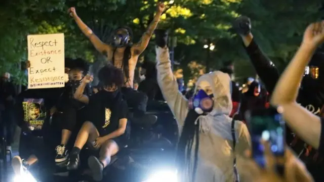 تظاهرات در مقابل کاخ سفید