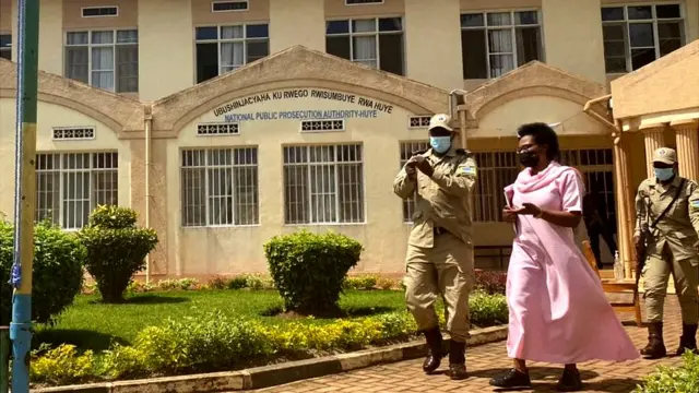 Munyenyezi asohoka mu rukiko rwisumbuye rwa Huye ku wa kabiri tariki 10 Gicurasi