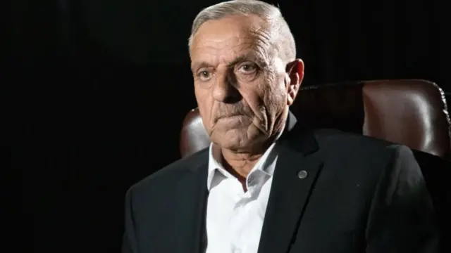 Hamid, otac jedne od jezuitskih devojaka koje su bile dovedene u dom al-Bagdadija