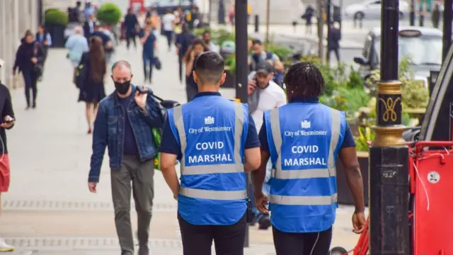 ковид-маршалы в лондоне