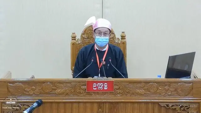ကယားပြည်နယ်လွှတ်တော်ဥက္ကဋ္ဌ ဦးလှထွေးဟာ အန်အယ်လ်ဒီပါတီက နုတ်ထွက်ခွင့်ပြုထားခံရသူဖြစ်ပါတယ်။