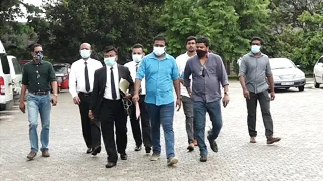 පැමිණිල්ල ඉදිරිපත් කිරීමට පැමිණි අවස්ථාව