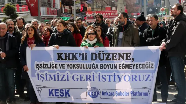 İşten atılmalara karşı gerçekleştirilen eylemlerden biri