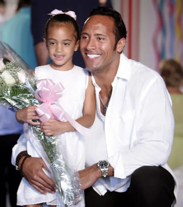 ਡਵੇਨ "ਦਿ ਰਾਕ" ਜੌਨਸਨ ਤੇ ਸਿਮੋਨ ਜੌਨਸਨ