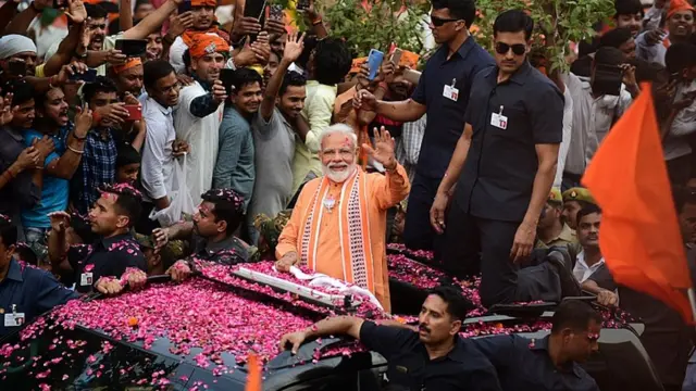 नरेंद्र मोदी