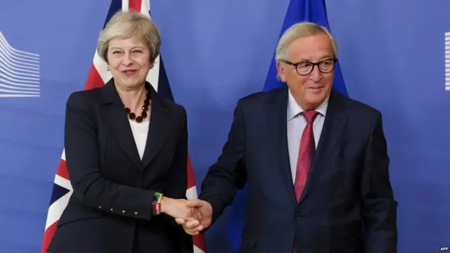 Tereza Mej i Žan Klod Junker