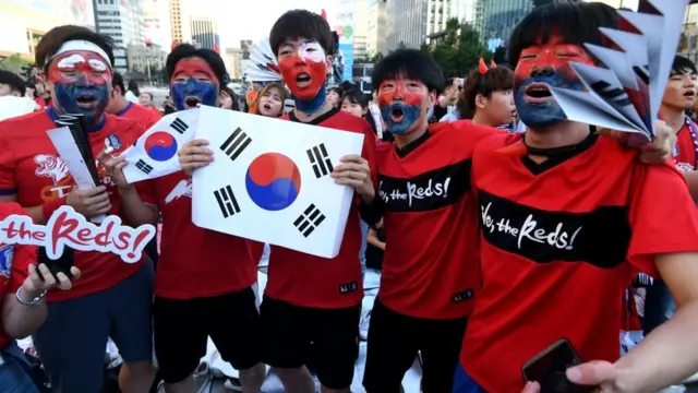 Для молодых граждан Южной Кореи скорость, с которой развивается их страна, - нечто само собой разумеющееся