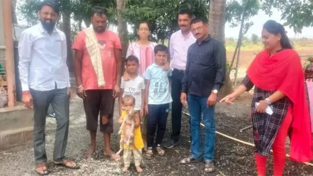 દીપડાનું બચ્ચુ પરિવાર છોડવા તૈયાર નહોતું