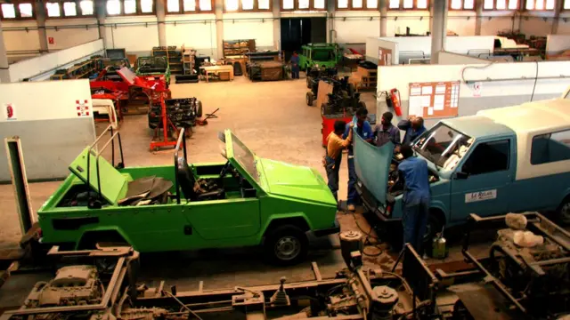 L'usine d'assemblable de la Karenjy à Madagascar