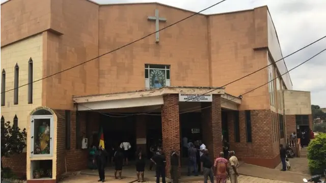 Na for dis Mvogada Church weh Nigerian community pray for de die pipo