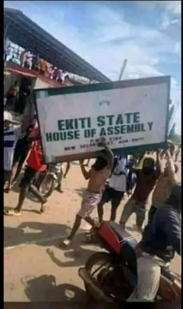 Aworan awọn to ji ami idanimọ ile aṣofin ipinlẹ Ekiti