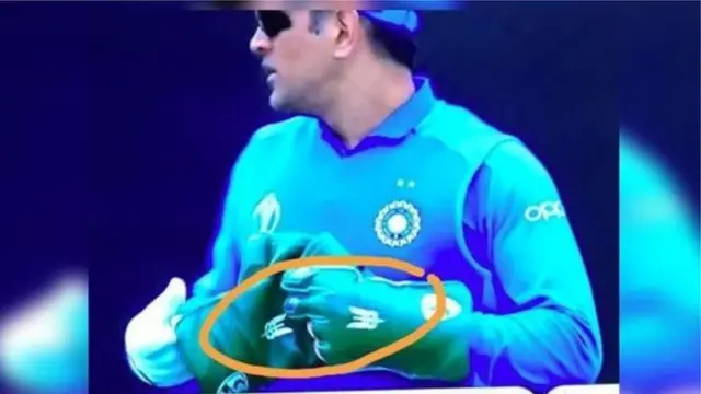 ధోనీ గ్లోవ్స్