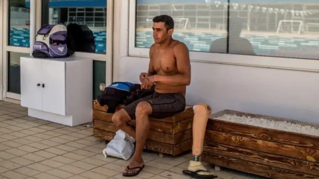 السباح السوري الاجئ إبراهيم الحسين