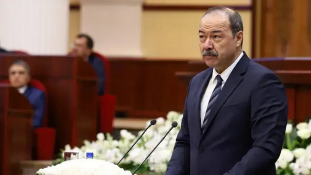 Комиссия йиғилишини Бош вазир Абдулла Арипов бошқарган