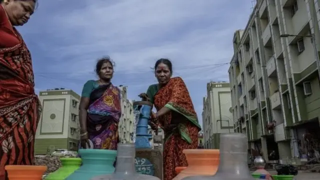 பருவநிலை மாற்றம்: 'தண்ணீர் பிரச்சனை, இடப்பெயர்வு, வறுமை' - ஓர் அழுத்தமான எச்சரிக்கை