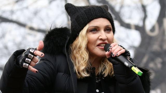 Мадонна на марше женщин