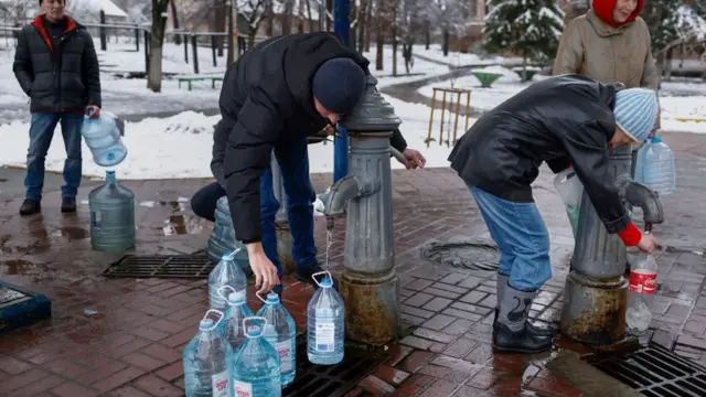 вода