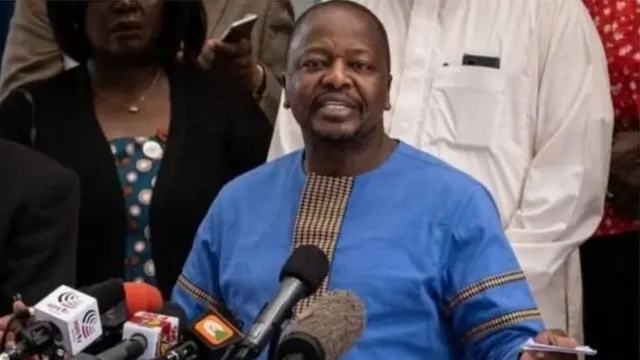 Umushikiranganji w'amagara y'abantu wa Kenya Mutahi Kagwe yaraye atangaje ko abandi 16 ari bo banduye ejo ku wa gatandatu