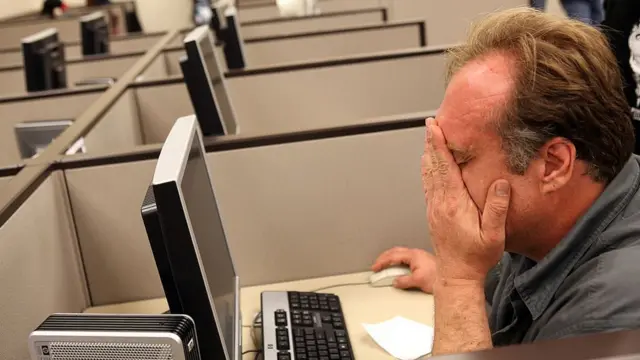 Trabajador aburrido