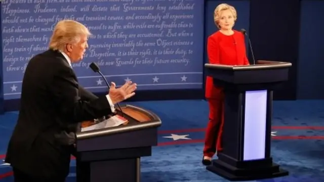 Trump fala e Hillary ouveroleta é verdadedebateroleta é verdadeHempstead, Nova York