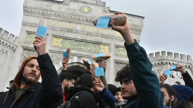 öğrenci protesto