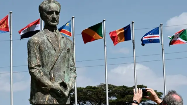 Монумент Хайле Селасіє