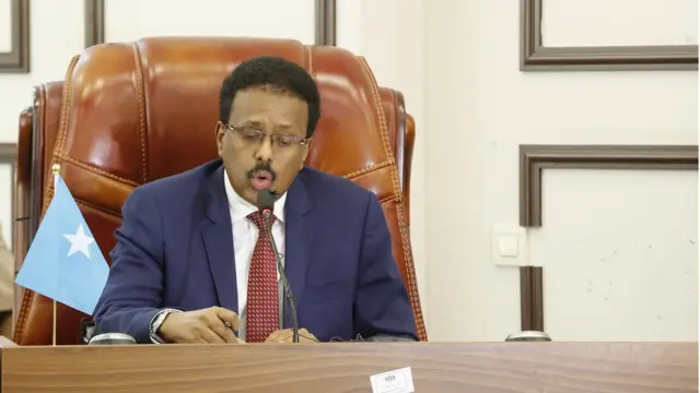 Madaxweyne Farmaajo ayaa 1 May, Golaha Shacabka ka codsaday in dib looga noqdo muddo kordhintii labada sano ahayd
