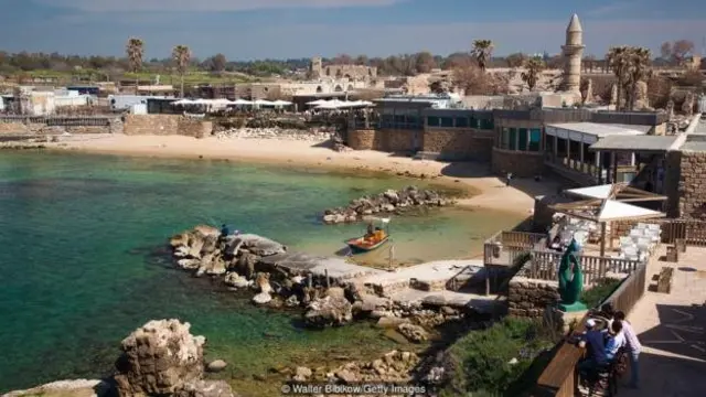 Caesarea adalah salah satu kota pelabuhan kuno di pesisir Mediterania Israel.