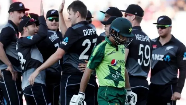 نیوزی لینڈ پاکستان