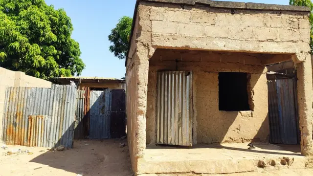 Kofar gidan wani malami mai suna Muhammad a unguwar Wuro Dole a Yola