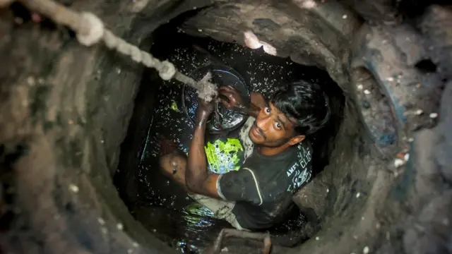 Ассенизатор в Дели
