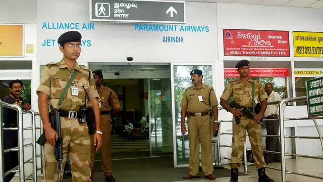 சென்னையிலிருந்து திருப்பி அனுப்பப்பட்ட 16 பிரிட்டிஷ் குழந்தைகள்