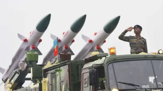 आकाश क्षेपणास्त्रं