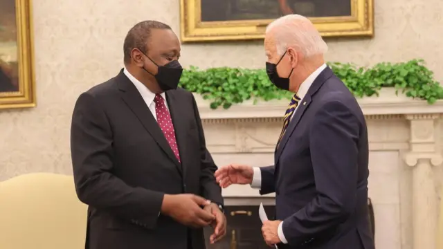 Joo Baayidan fi Uhuuruu Keniyaataa