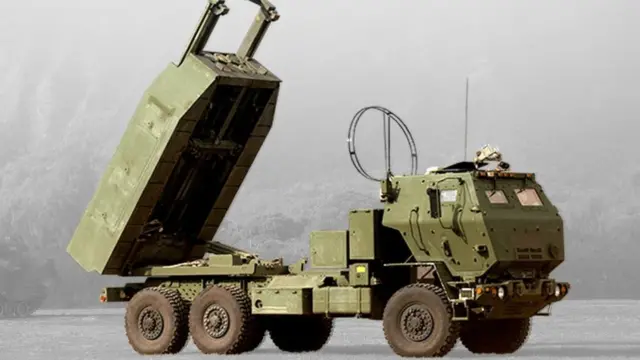 Jinsiy olatni teri ostidagi halqa Yovvoyi Afrika porno video