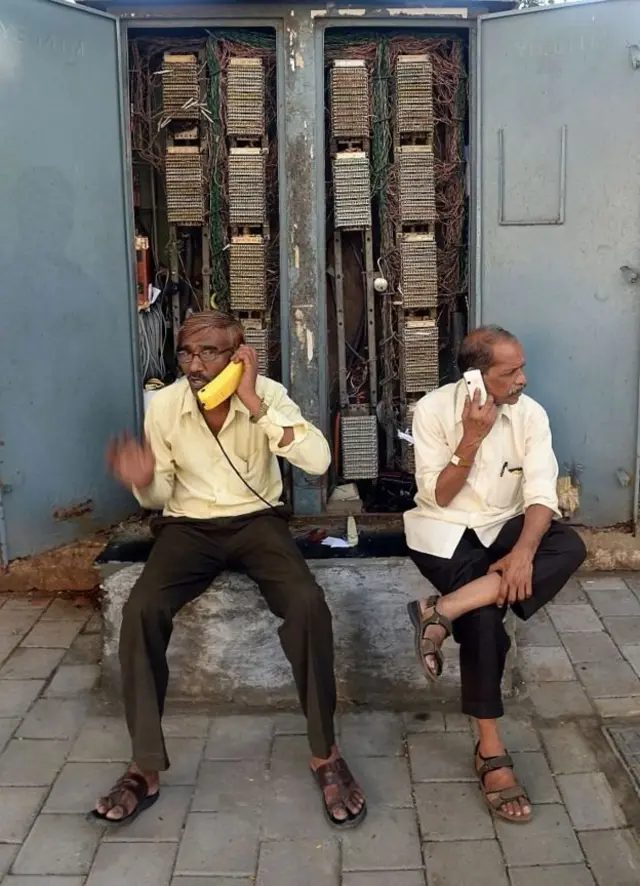 பிஎஸ்என்எல் ஊழியர்கள்