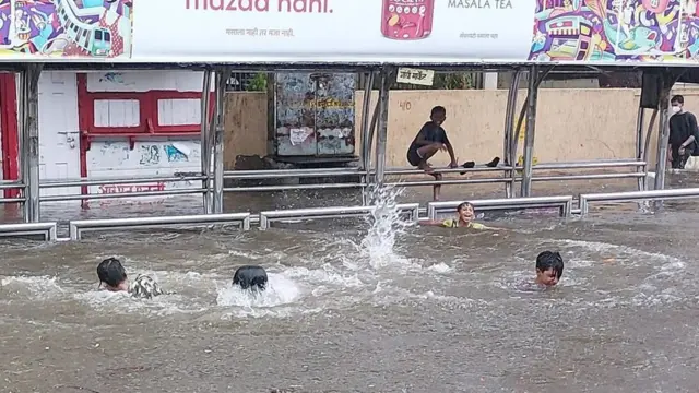 मुंबई, पाऊस, मान्सून, वाहतूक व्यवस्था, निसर्ग