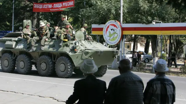 Российские солдаты в Цхинвали в 2008 году