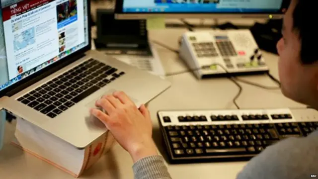 වෙබ් මාධ්‍යවේදීන්