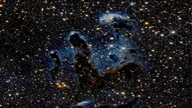 เอกภพเต็มไปด้วยสสารและไม่ว่างเปล่า ดังที่เห็นในภาพกลุ่มก๊าซ "เสาแห่งการก่อกำเนิด" (Pillars of Creation) ที่นาซาเพิ่งปรับปรุงใหม่ให้คมชัดขึ้น