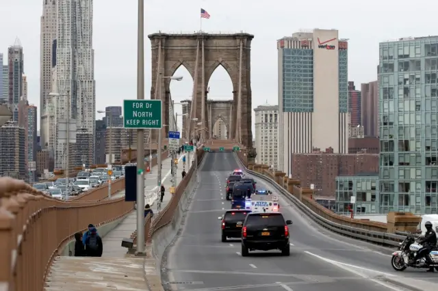 El Chapo fue trasladado desde la prisión al juzgado entre fuertes medidas de seguridad.