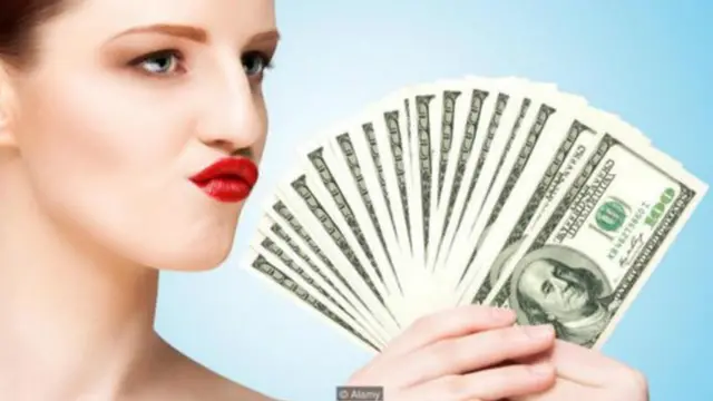 'අපි ණයට මගුල් කන රටක්'