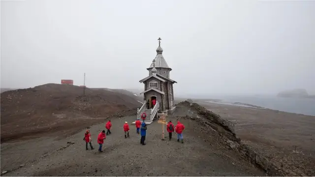 चिलियन तळजवळचं रशियन चर्च.