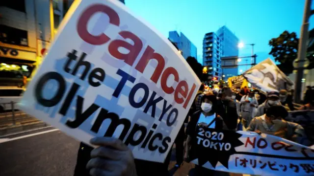 टोक्यो ओलिम्पिक्स रद्द गर्न आग्रह गर्दै प्रदर्शन भएको छ मे ९, २०२१