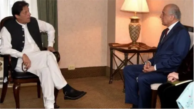 ښاغلي خان له زلمي خلیلزاد سره په خبرو کې د افغان سولې په بهیر کې د خپلې پوره همکارۍ ډاډ ورکړ