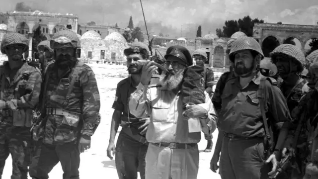 Israeli soldiers with Rabbi Shlomo Goren on the Temple Mount/Haram al-Sharif, 7 June 1967