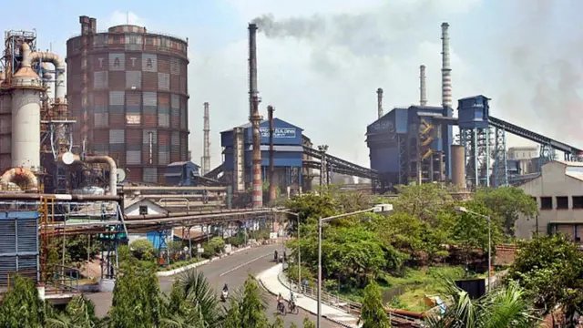 ફેક્ટરી અને તેના પ્લાન્ટની તસવીર