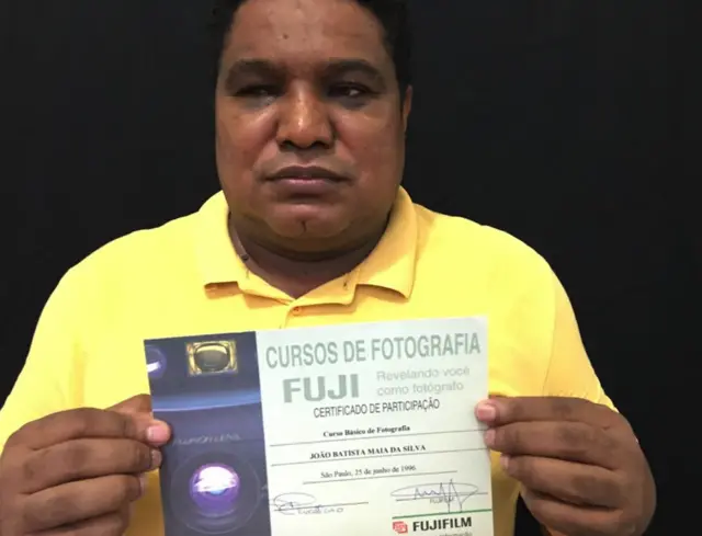 João Maia com certificadom cbetggcursom cbetggfotografia